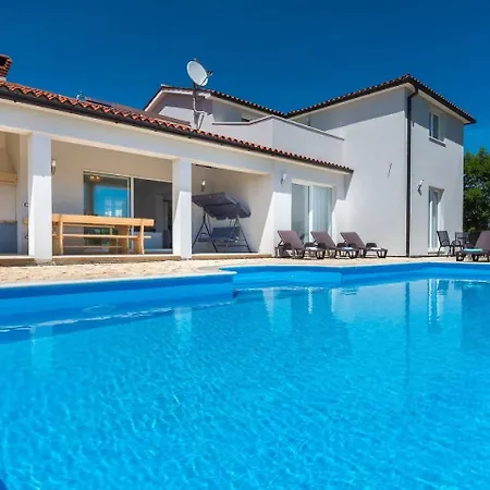 Vila Alison
